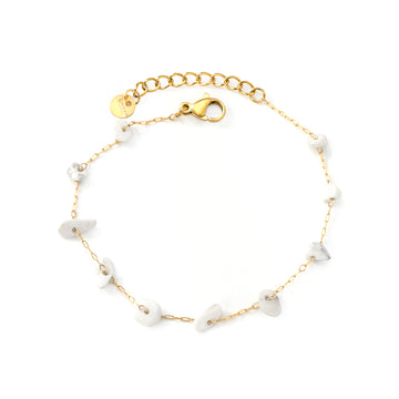 Elegant Gold Bracelet with Gemstones