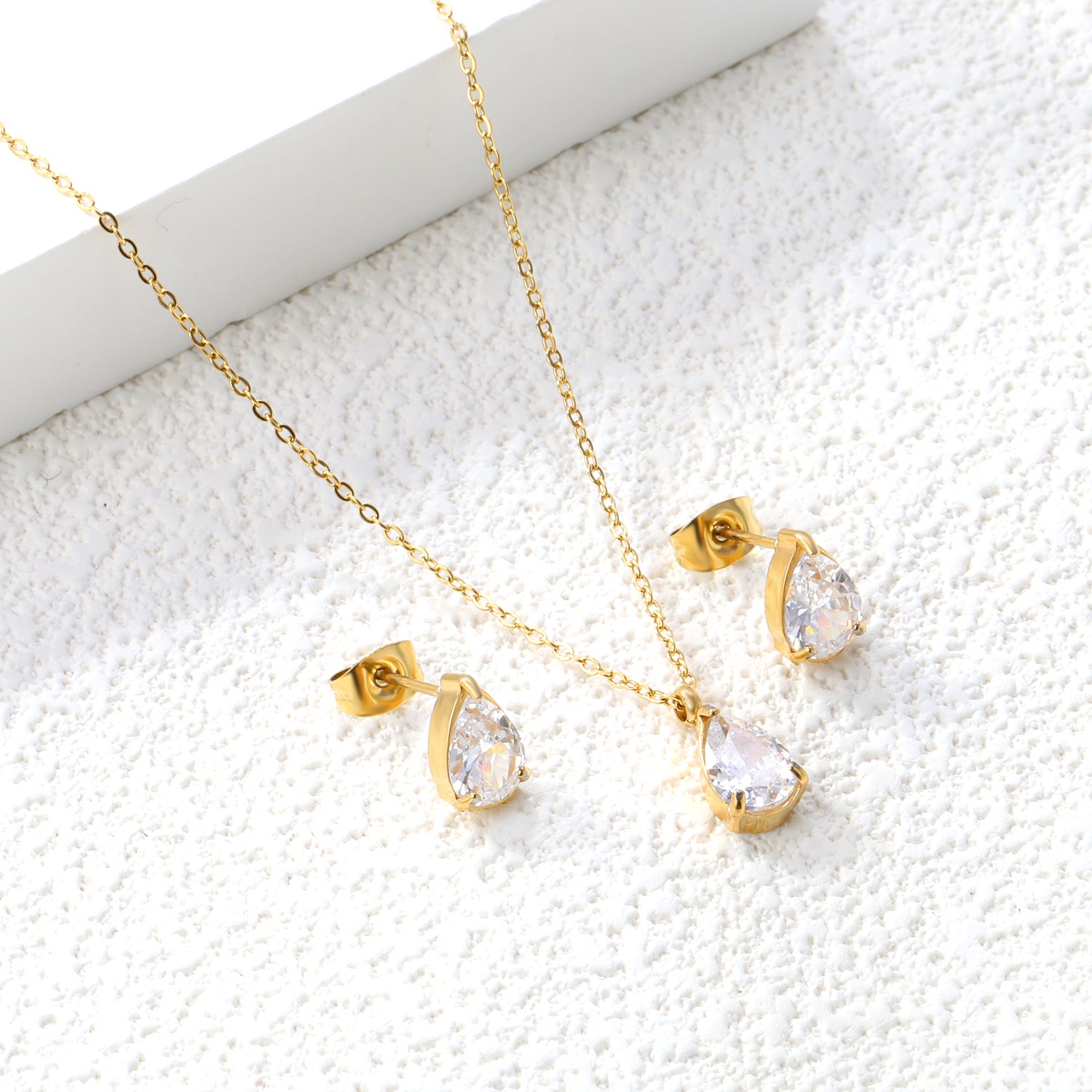 Crystal Shine van SZÉA