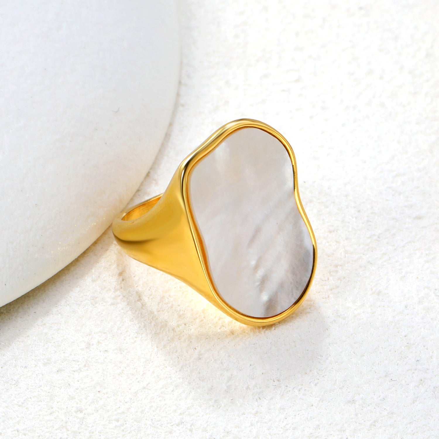⁠Golden Mirror Ring