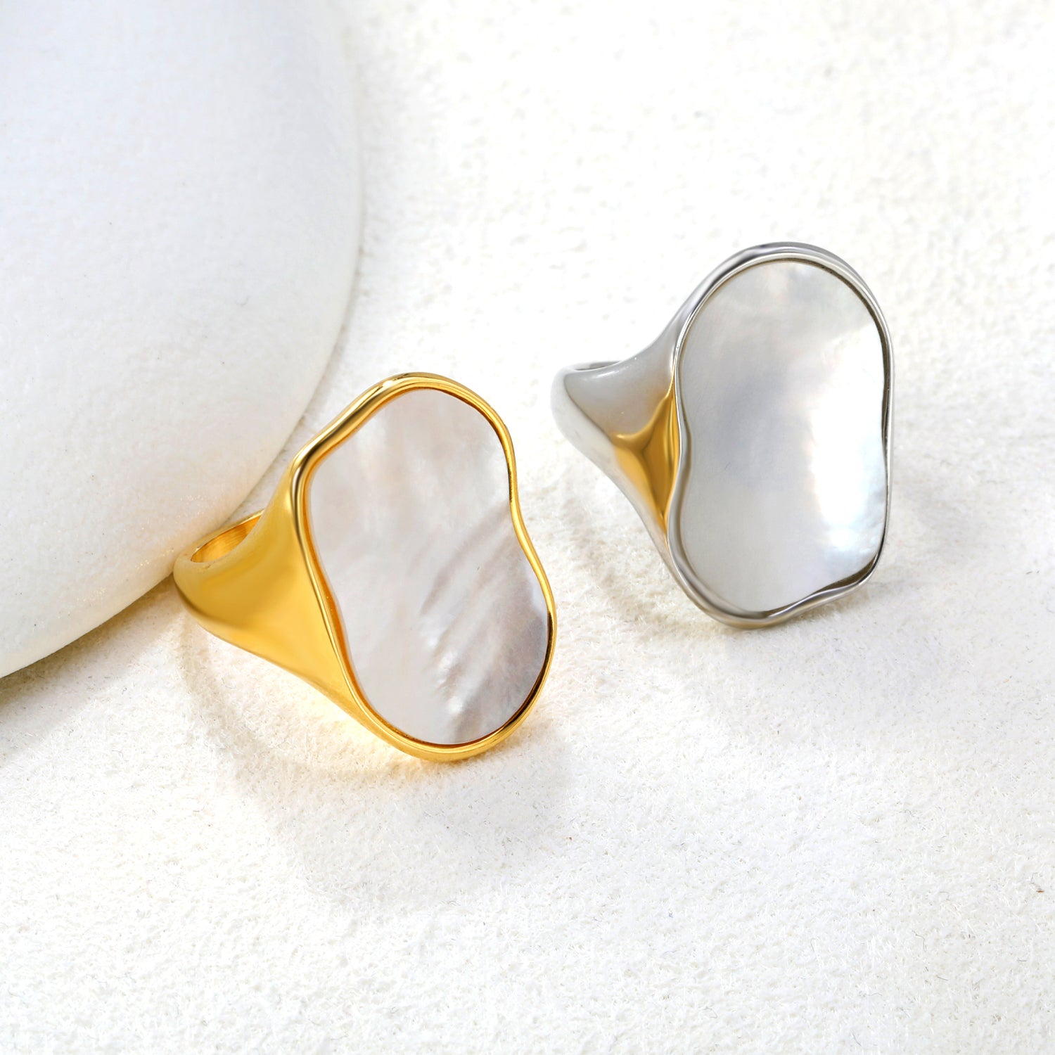 ⁠Golden Mirror Ring