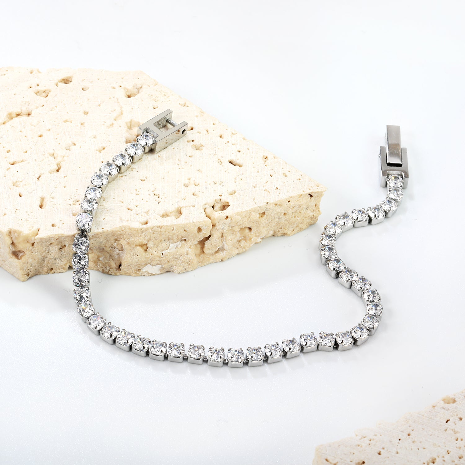 Tijdloze elegantie in puur wit