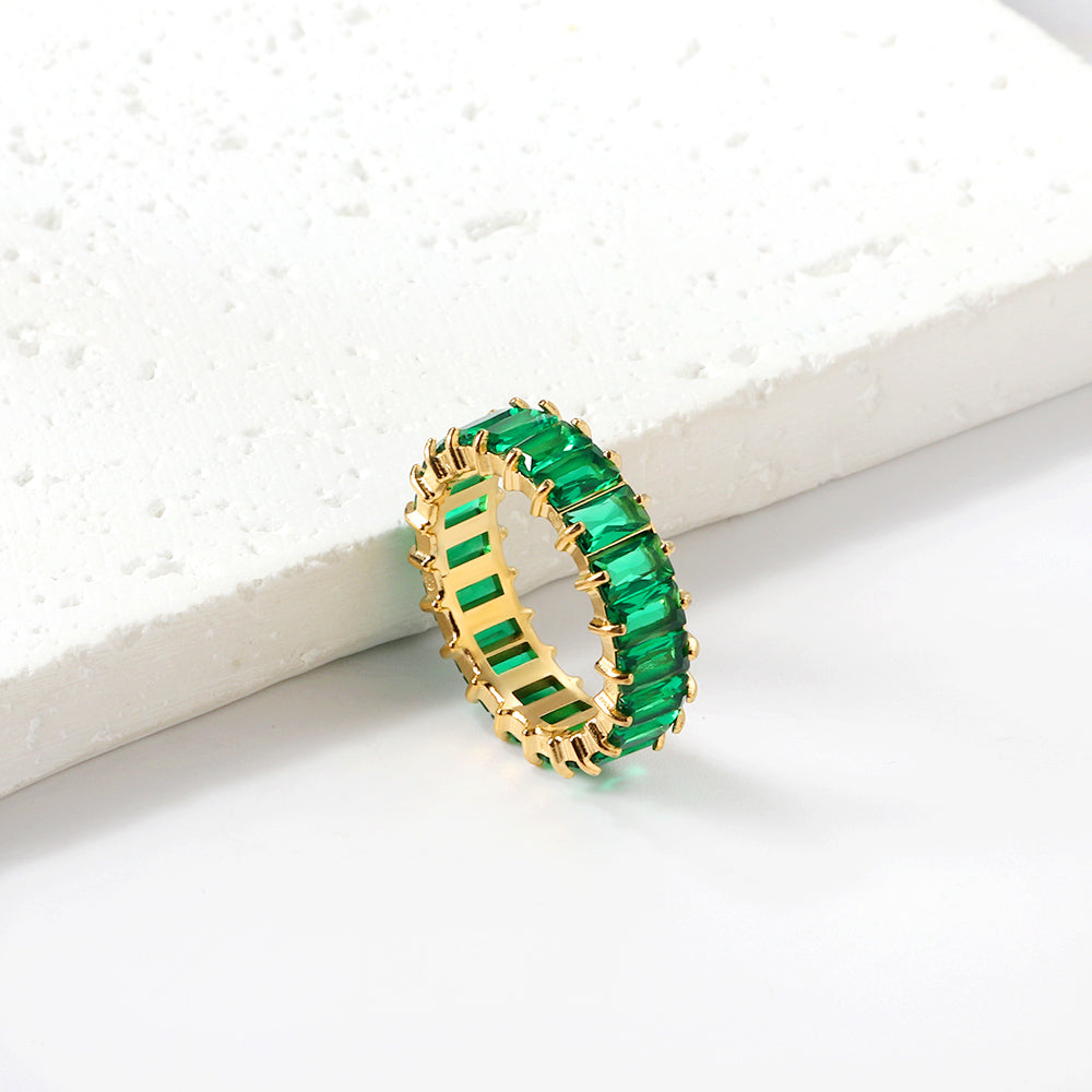 Emerald Glow Ring